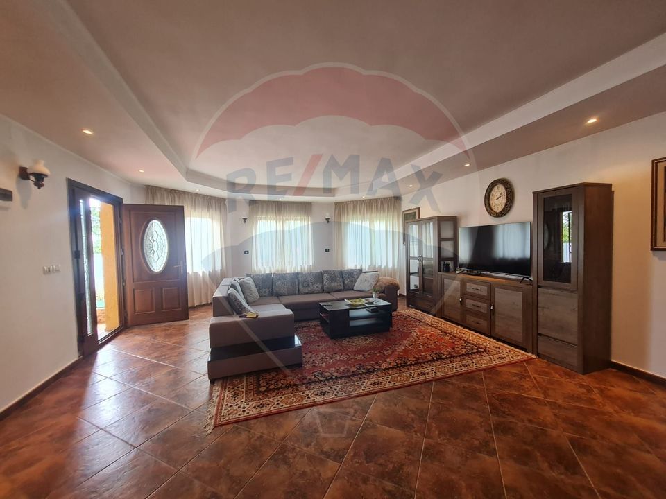 6 room House / Villa for sale