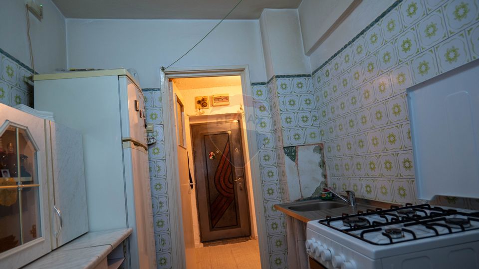 Oferta - Vanzare apartament 2 camere,  în zona Basarabia