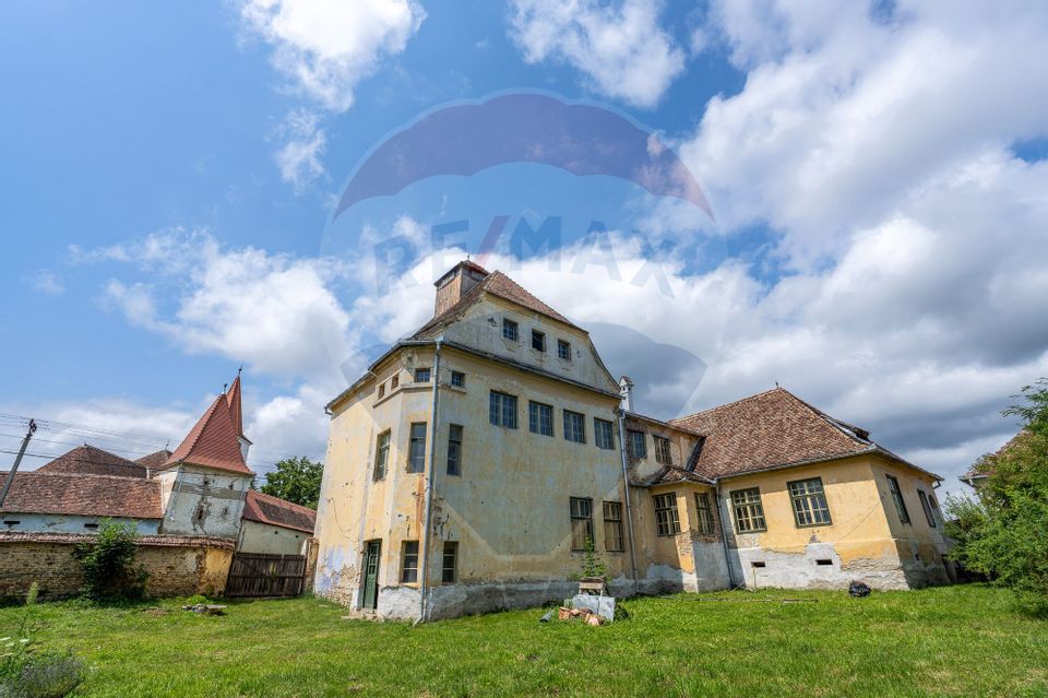 Fostă școală săsească semnată de Fritz Balthes – Bruiu, Sibiu