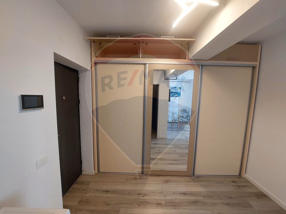 Apartament cu 2 camere de închiriat în zona Tomis Plus