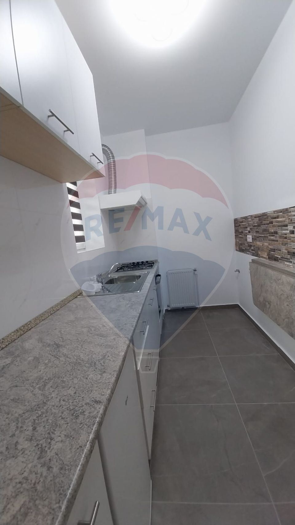 Apartament cu 2 camere de închiriat în zona Bratianu Constanta