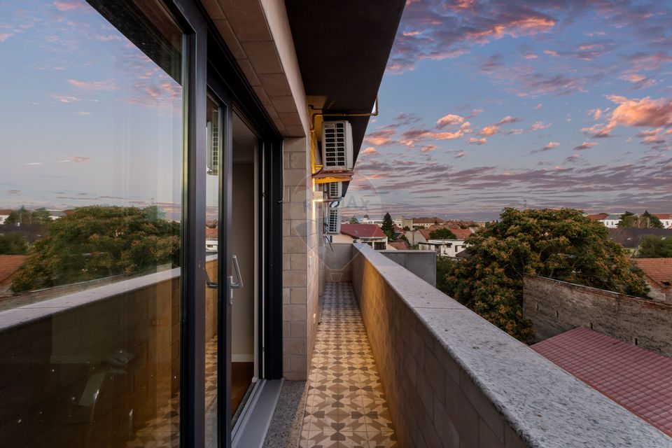 Penthouse unic pe două niveluri - saună și bucătărie exterioară