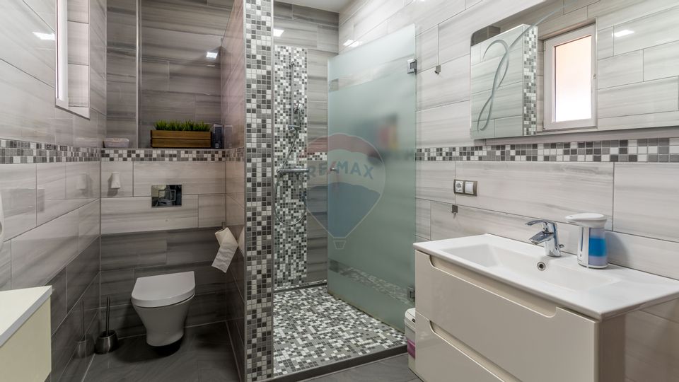 16 room Hotel / Pension for sale