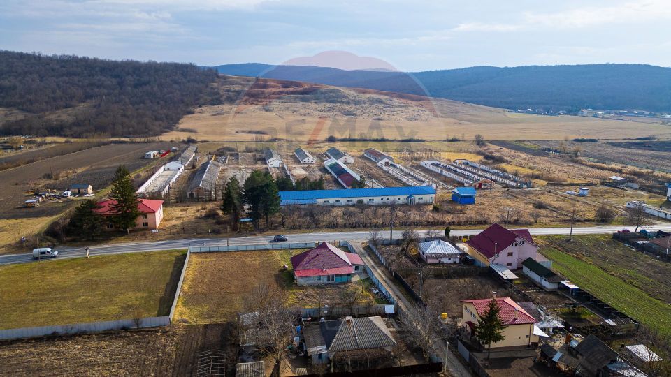 Spațiu industrial, comercial, depozitare,860mp,com Traian, jud Bacău,