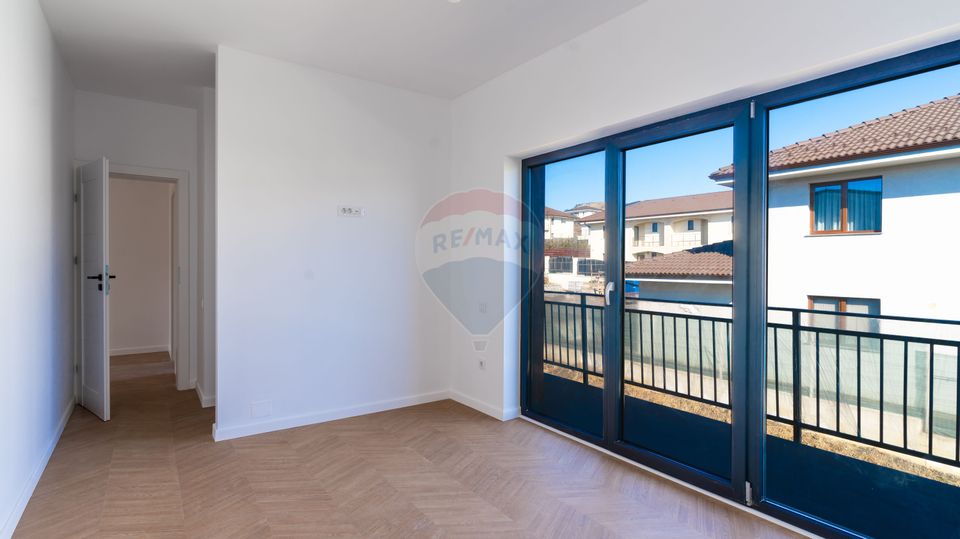 Duplex finisat, arhitectura moderna, garaj, izolatie 15cm, comision 0