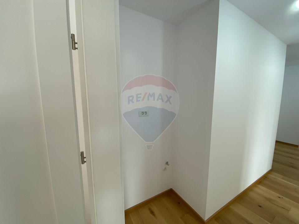 Apartament modern de închiriat cu 3 camere – Urban Plaza