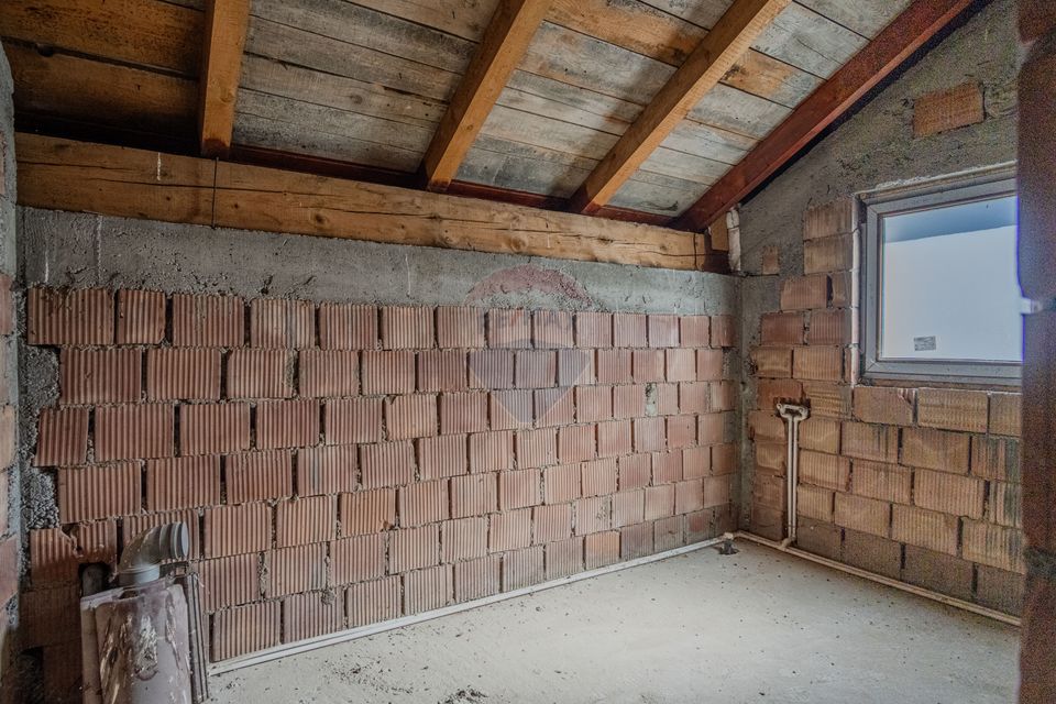 VILĂ DE POVESTE | 300mp utili | în inima naturii | OPORTUNITATE