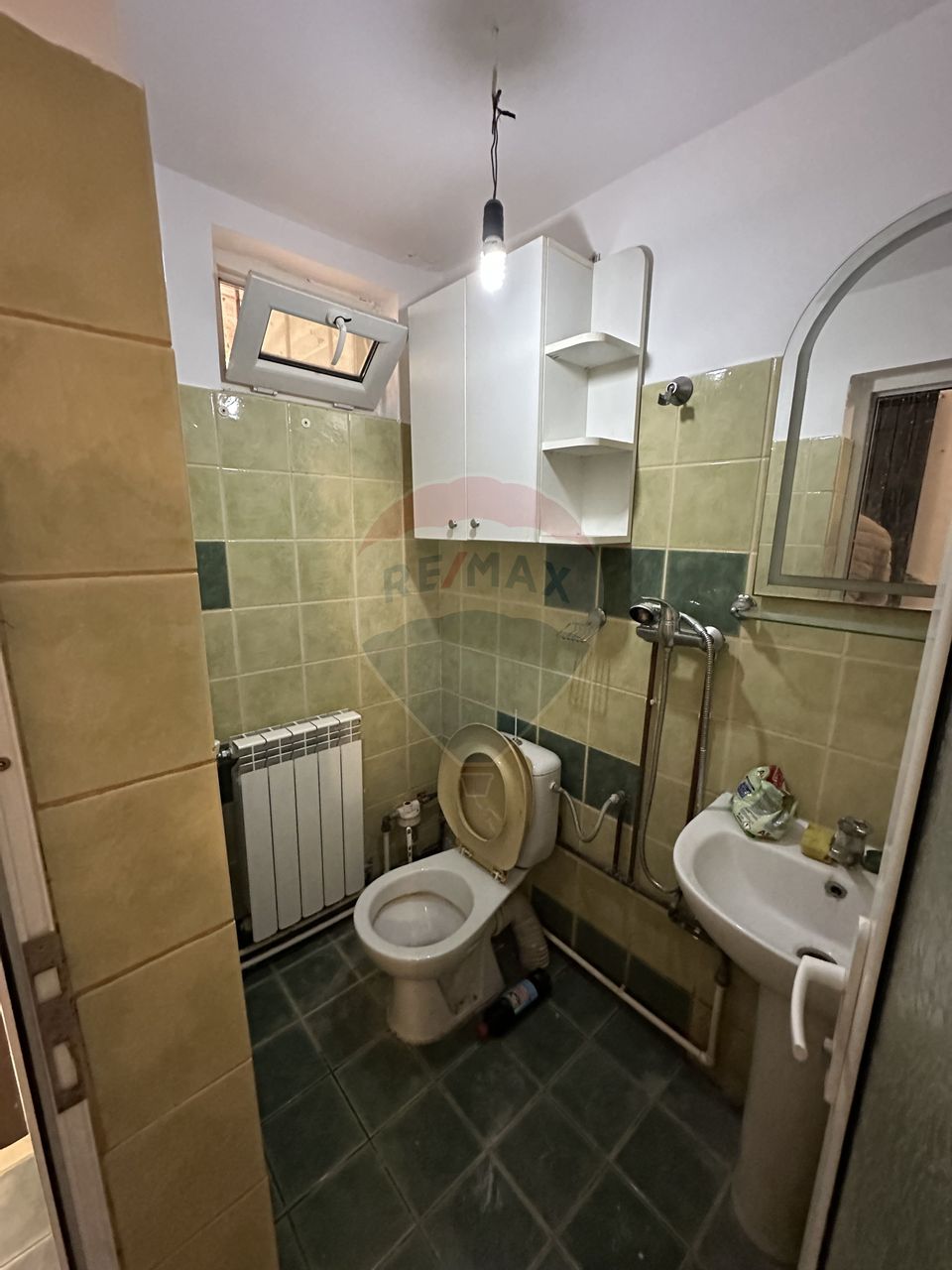 45sq.m Commercial Space for rent, Central area