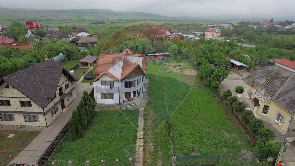 6 room House / Villa for sale, Central area