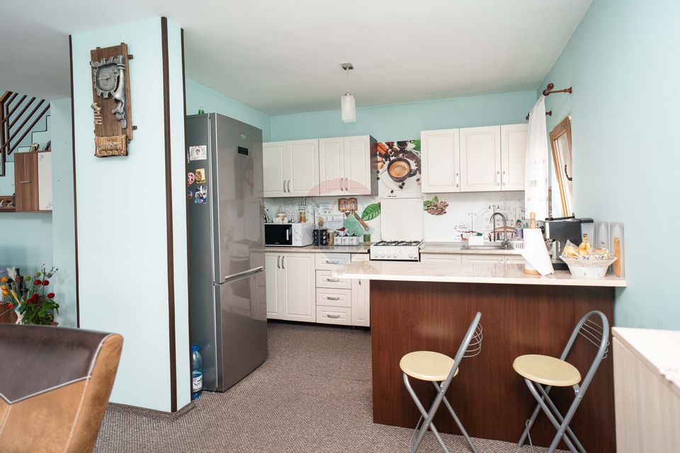 5 room House / Villa for sale