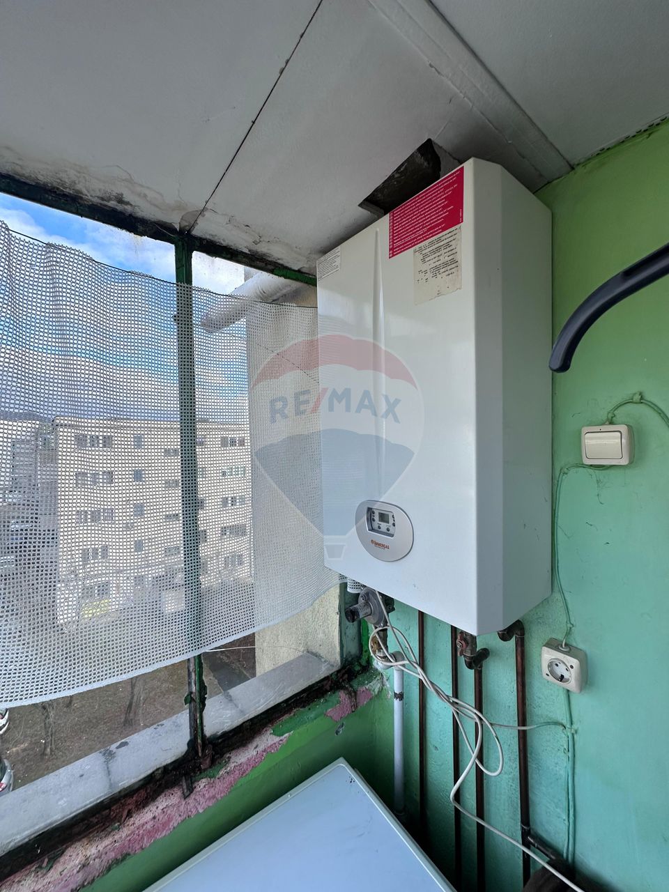 Garsoniera  - strada Luminisului