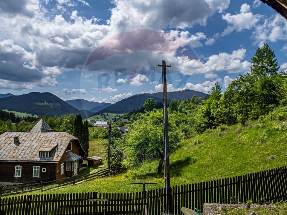 Vila / Pensiune cu 20 camere de vânzare în Câmpulung Moldovenesc, SV