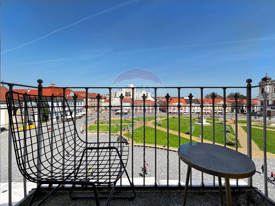 Vedere directă spre Piața Unirii, finisaje lux, apart. chirie, 97.6 mp