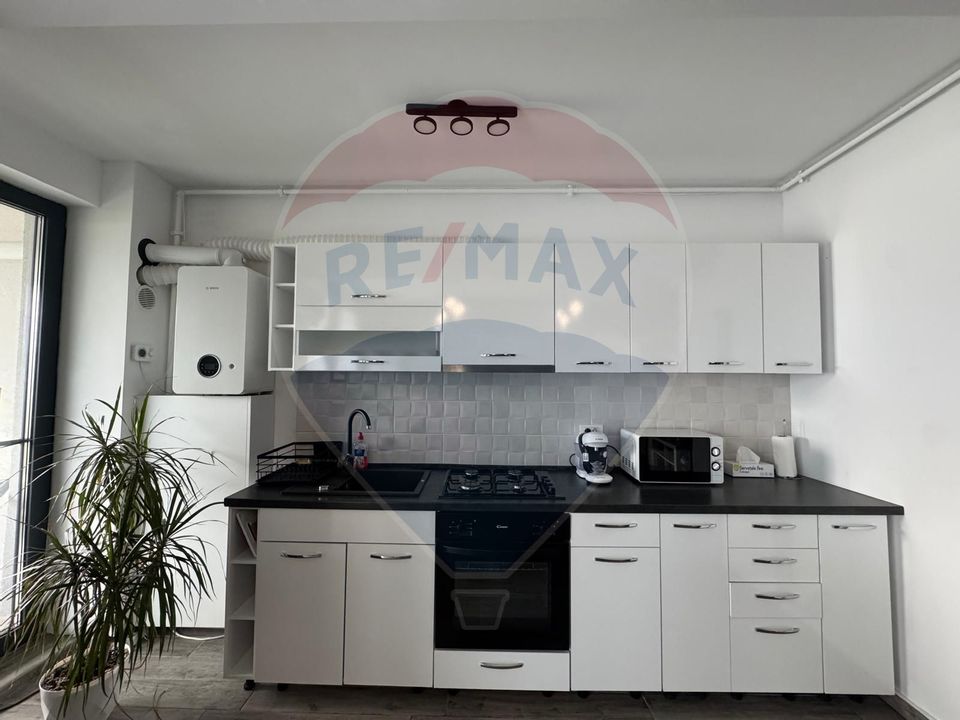 Apartament cu 2 camere de închiriat în zona Mamaia central