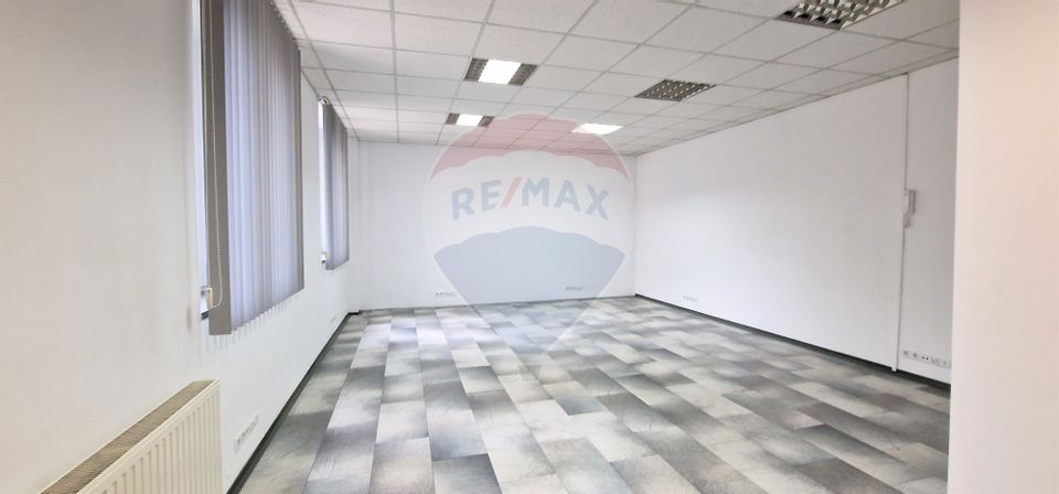 45sq.m Office Space for rent, 15 Noiembrie area