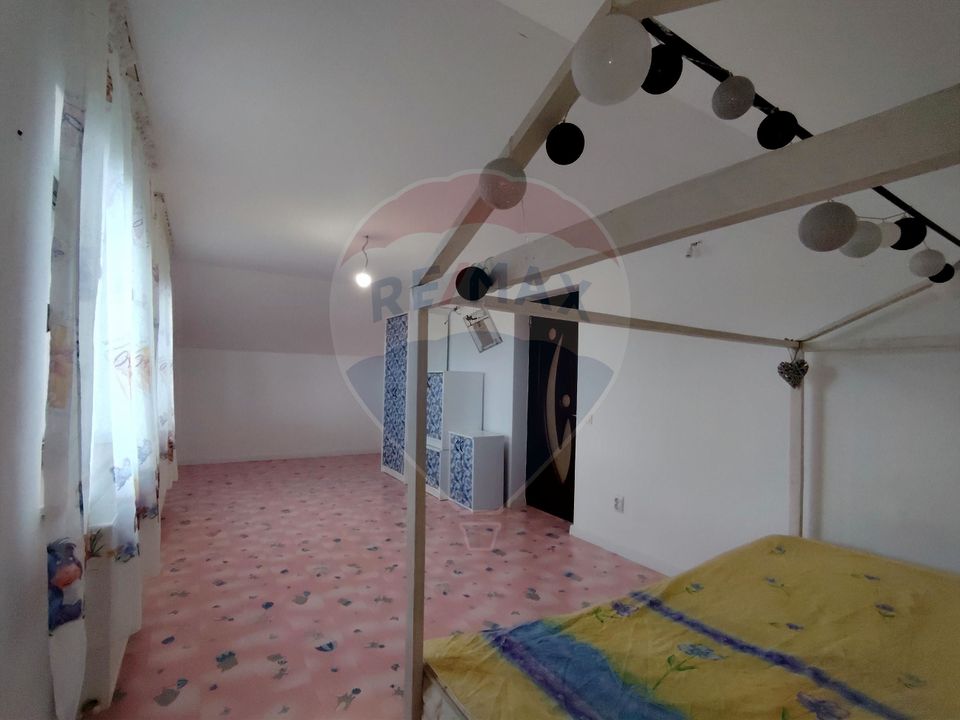 4 room House / Villa for sale