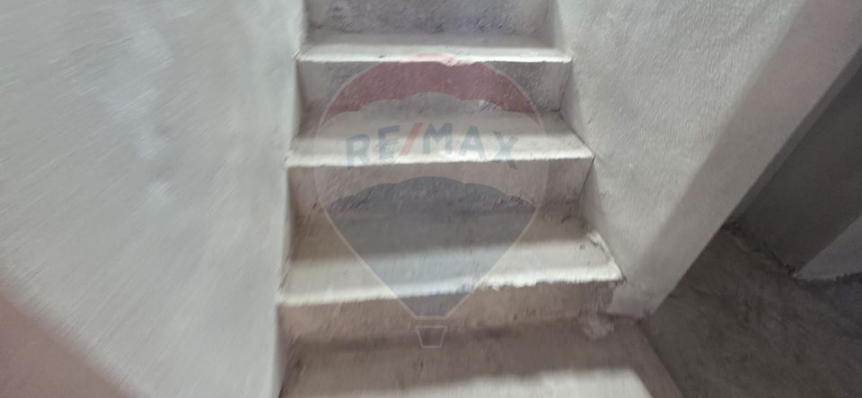 5 room House / Villa for sale