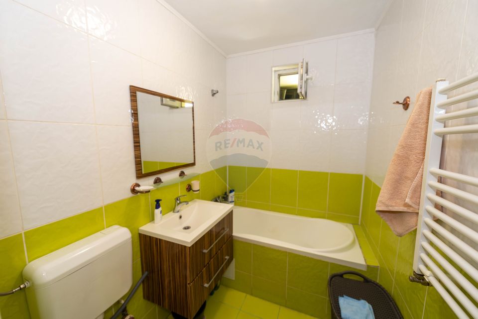 Apartament semidecomandat cu 3 camere de inchiriat Vasile Goldis Minis