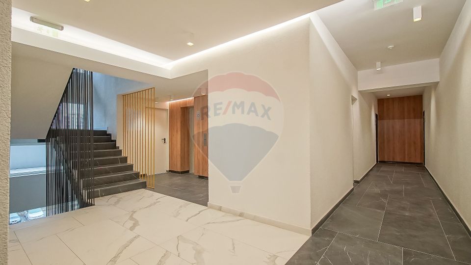 3 room Apartment for rent, Tractorul area