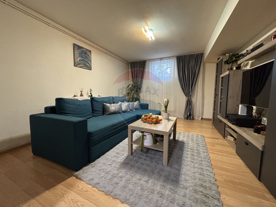 Ultracentral, rar: apartament 3 camere în vilă, Cișmigiu, renovat