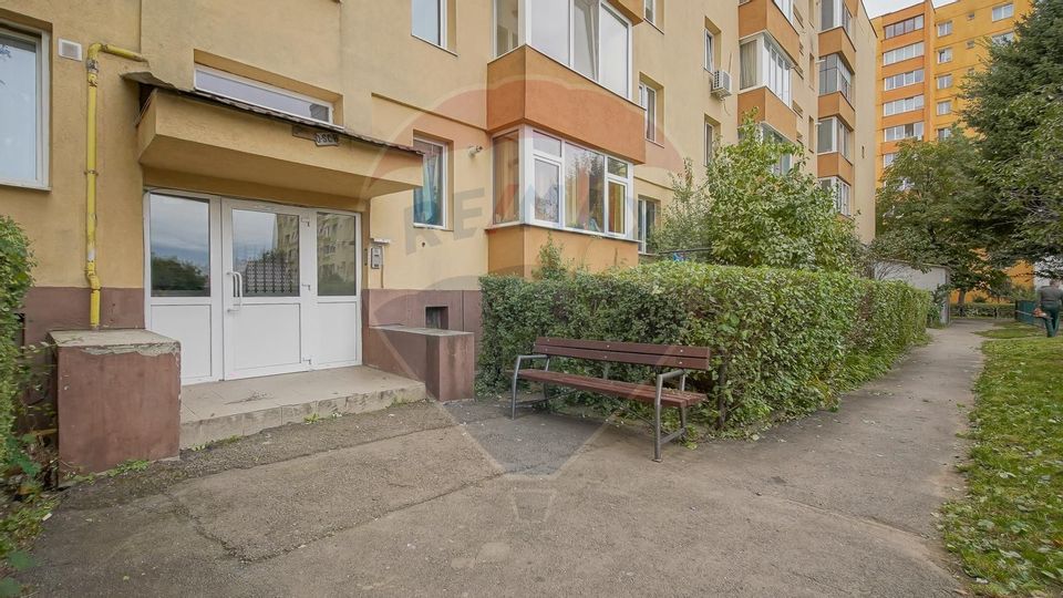 Apartament cu 2 camere de închiriat, bd. Vlahuta