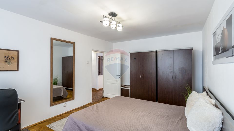 3 room Apartment for sale, Intre Lacuri area