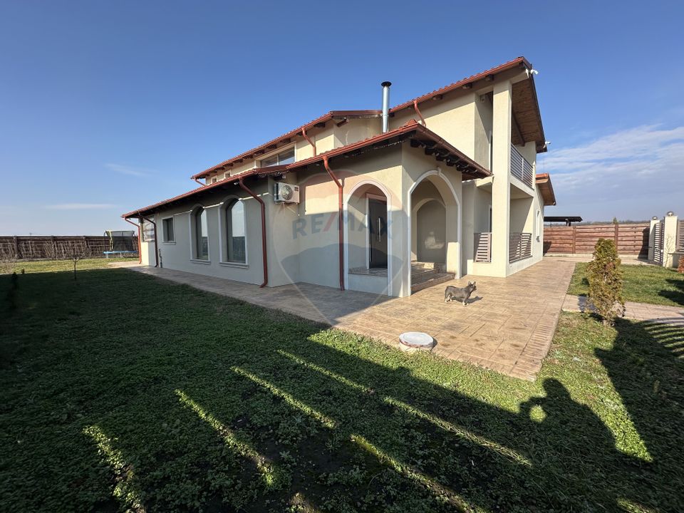 7 room House / Villa for sale