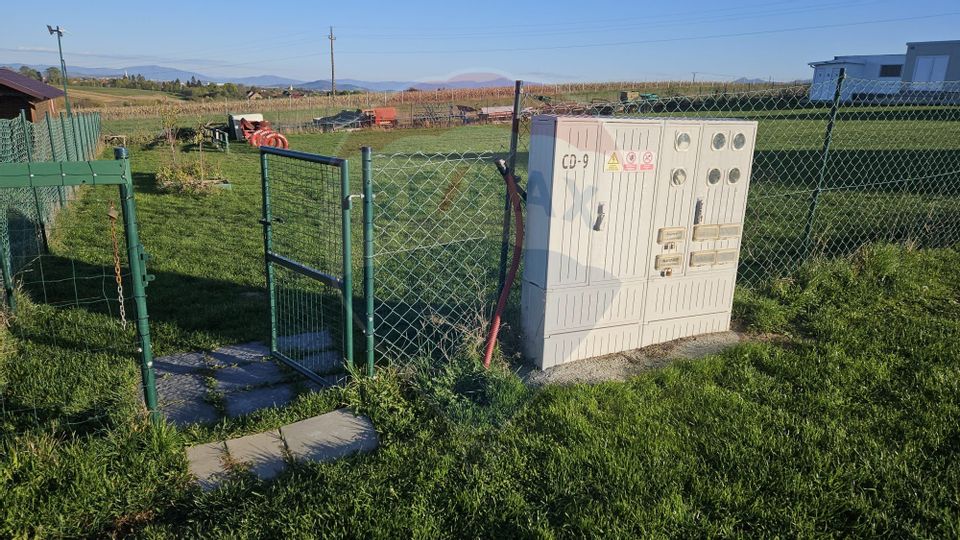 Teren 600mp Satu Nou/Strada Linces/Gata de construit