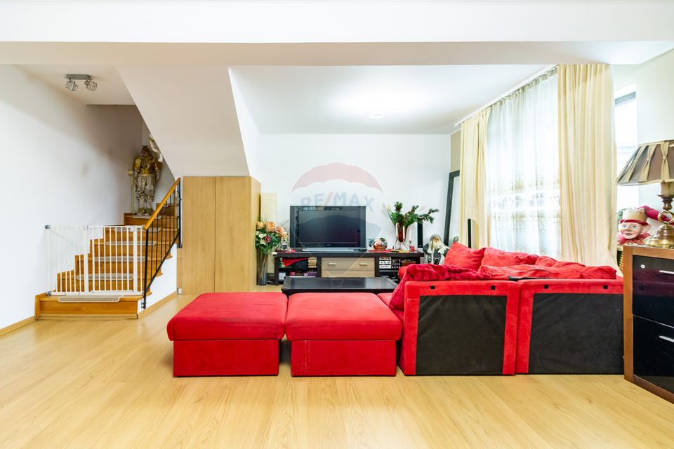 Casă / Vilă de vanzare in Otopeni, ansamblu rezidential, langa centru