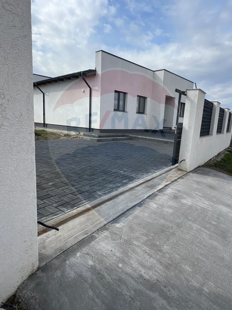 3 room House / Villa for sale