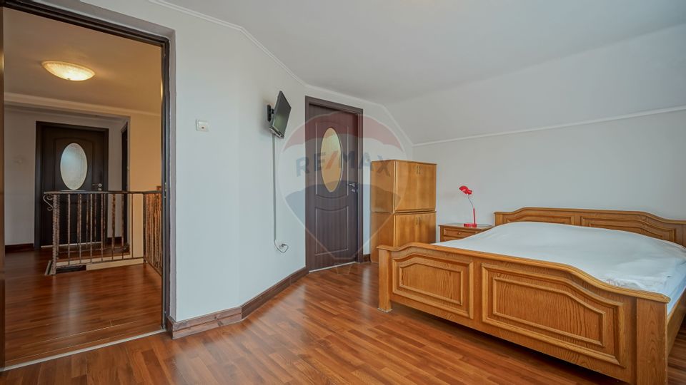 6 room House / Villa for sale