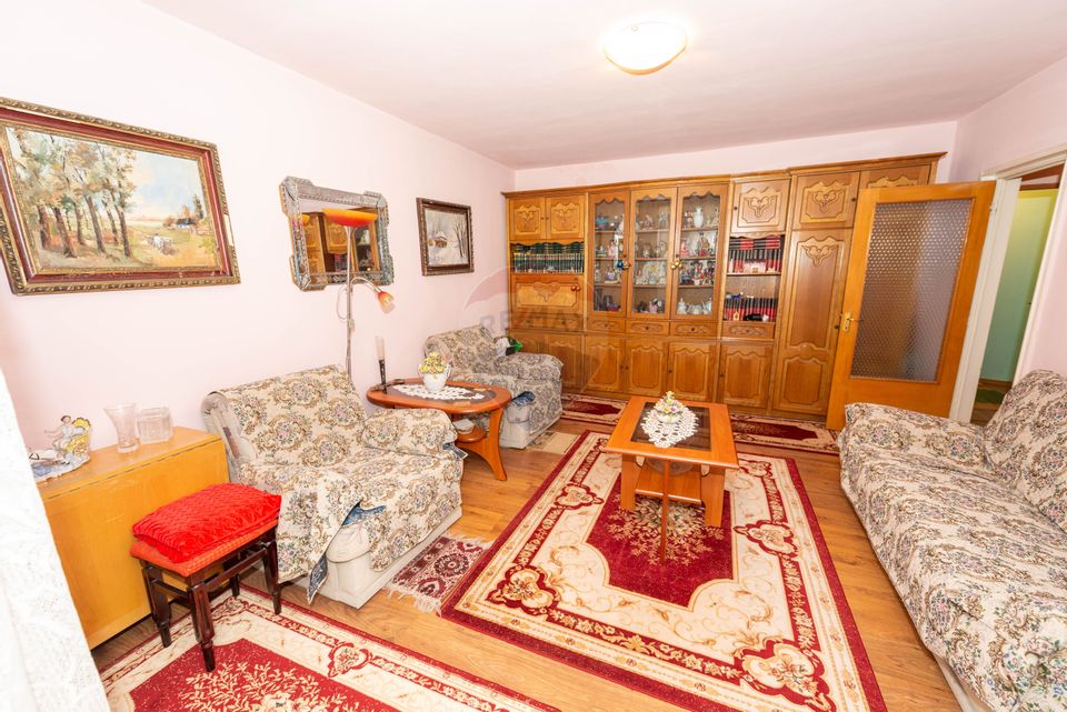 4 room Apartment for sale, Nerva Traian area