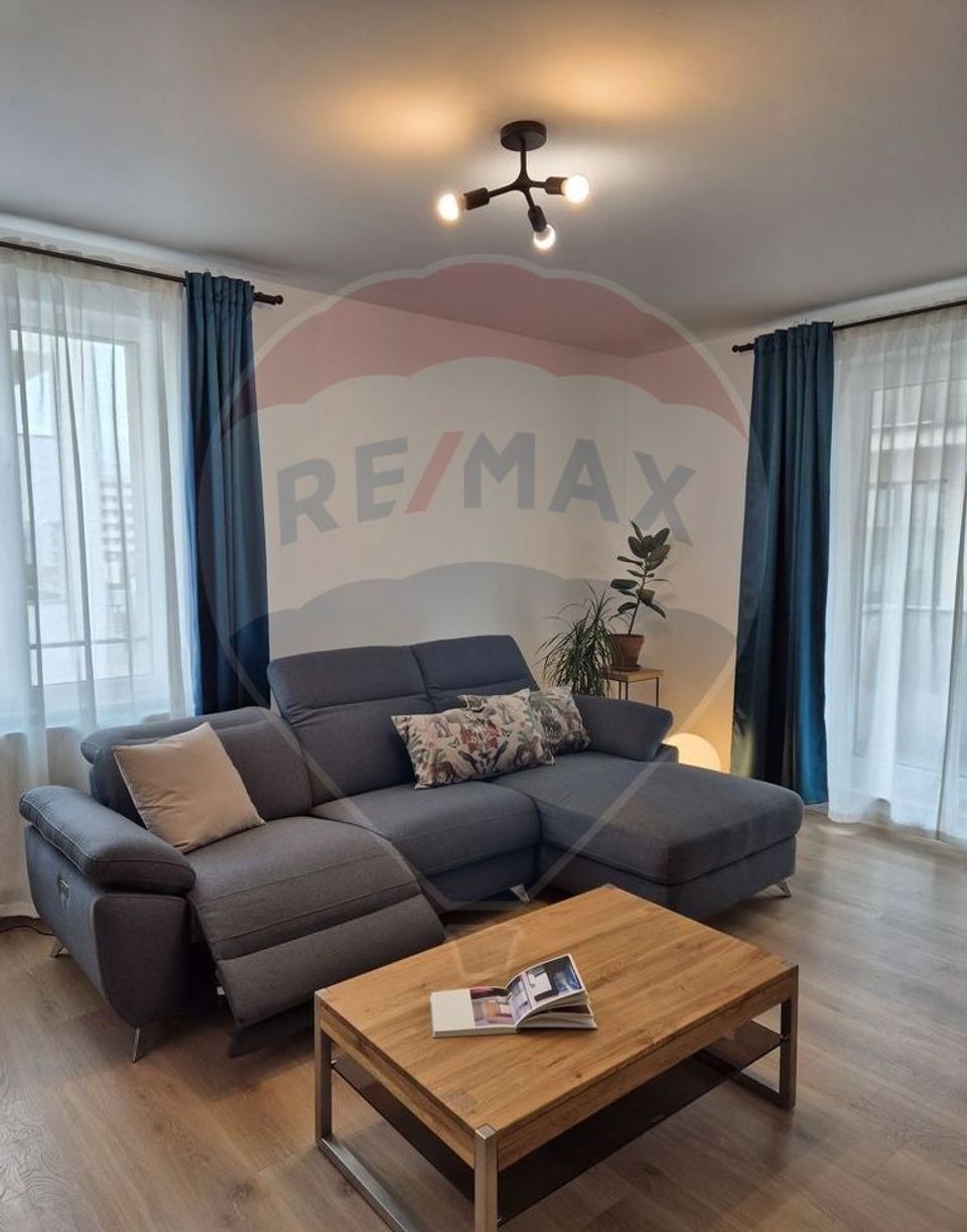 Apartament cu 3 camere de inchiriat, zona Europa