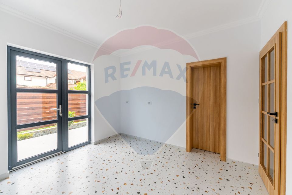 Casă elegantă și spațioasă – în complex privat, zona centrală Arad