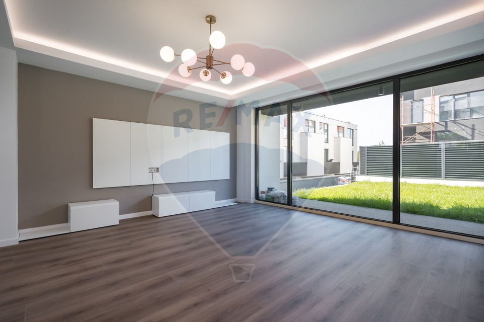 Casă / Vilă cu 5 camere de vânzare în zona Central