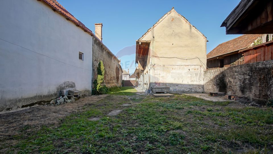 Comision 0 %! Casă cu 5 camere de vânzare în zona Turches!