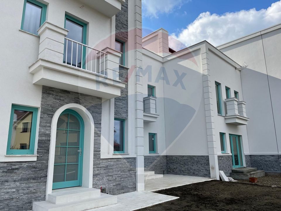 4 room House / Villa for sale, Vest area