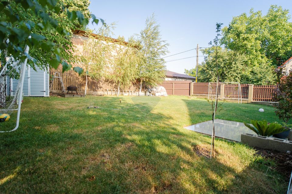 4 room House / Villa for sale