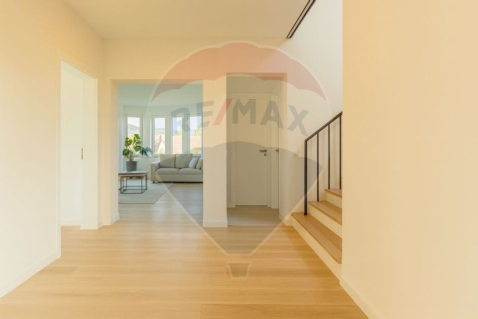 COMISION 0 | CASA LA GATA | TEREN 1322 MP | PISCINA | SAUNA | 5 TERASE