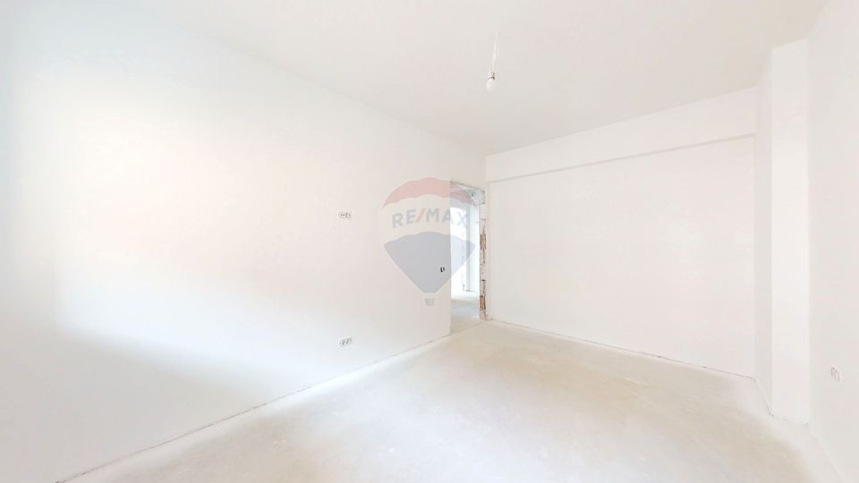 3 room Apartment for sale, Tractorul area