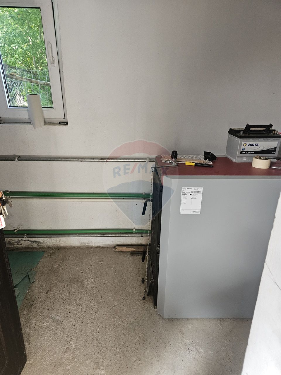 Casă solidă din cărămidă, mobilată, garaj, teren generos – Tarcău