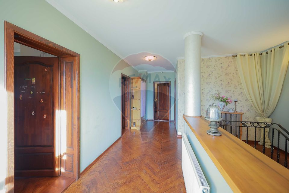 5 room House / Villa for sale, Nufarul area