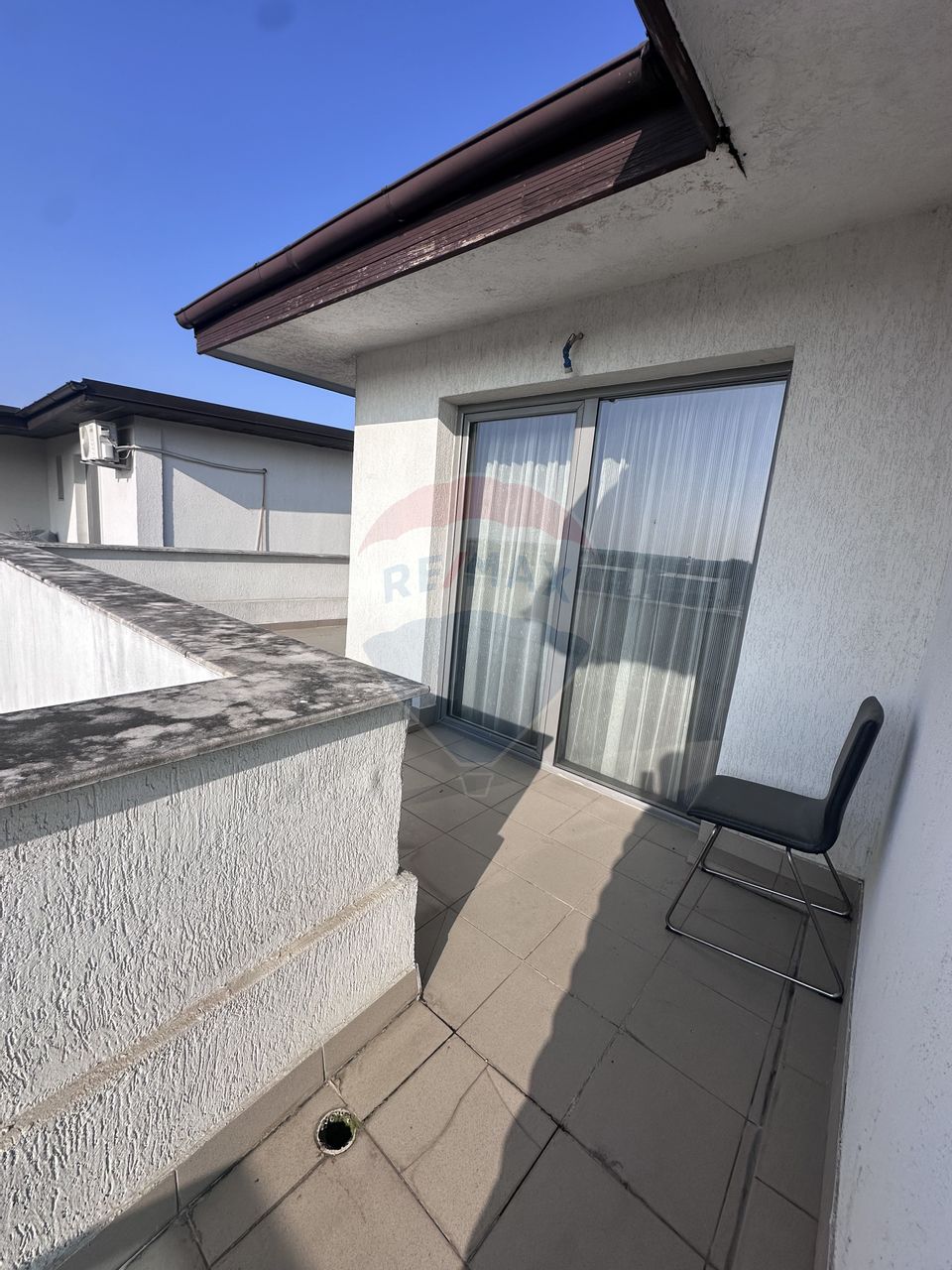 Apartament cu 4 camere de vânzare