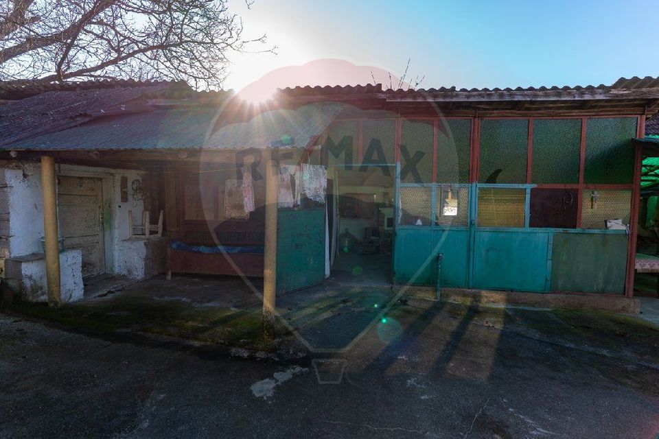 Casă / Vilă cu 4 camere de vânzare