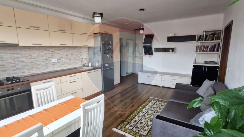 Apartament cu 2 camere de închiriat