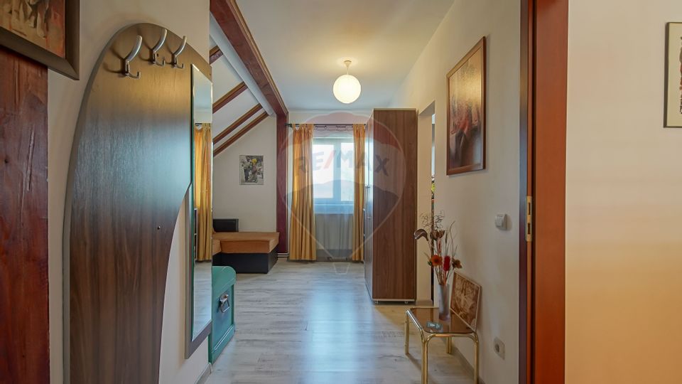 Casă / Vilă de vânzare în Râșnov, afacere-Pensiune clasificată