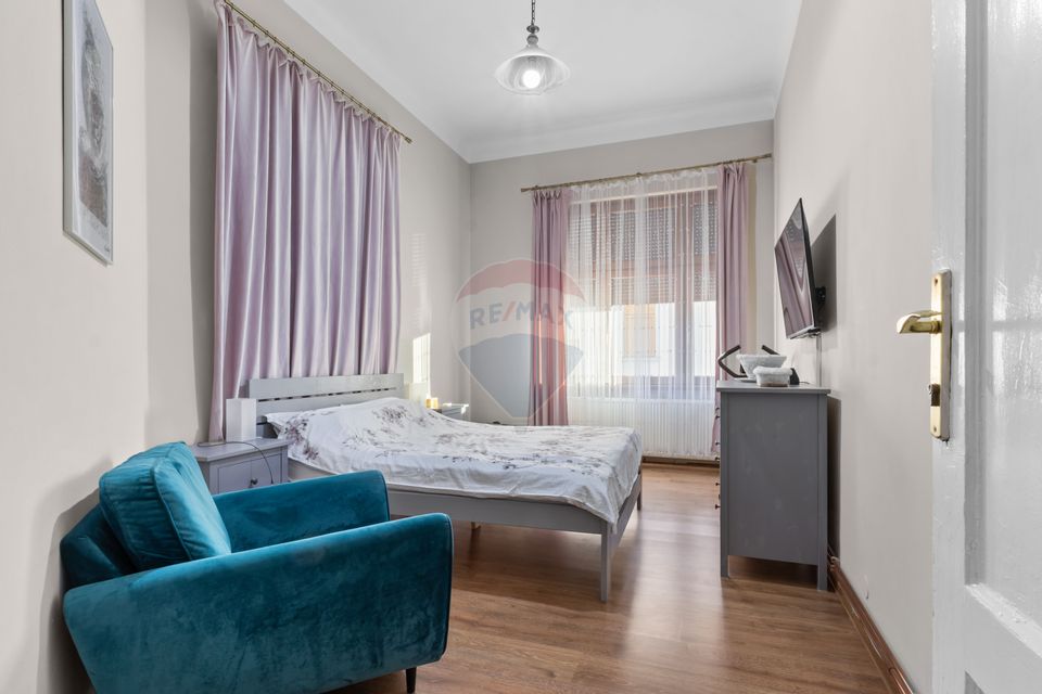 Apartament cu 2 camere la comun de vânzare Ultracentral