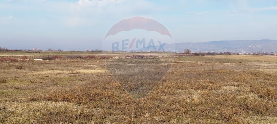 Land 8,600sqm Sarmasag / Soseaua E81