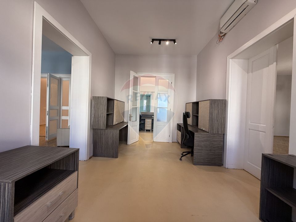 Spațiu elegant de birouri în clădire istorică – Ultracentral