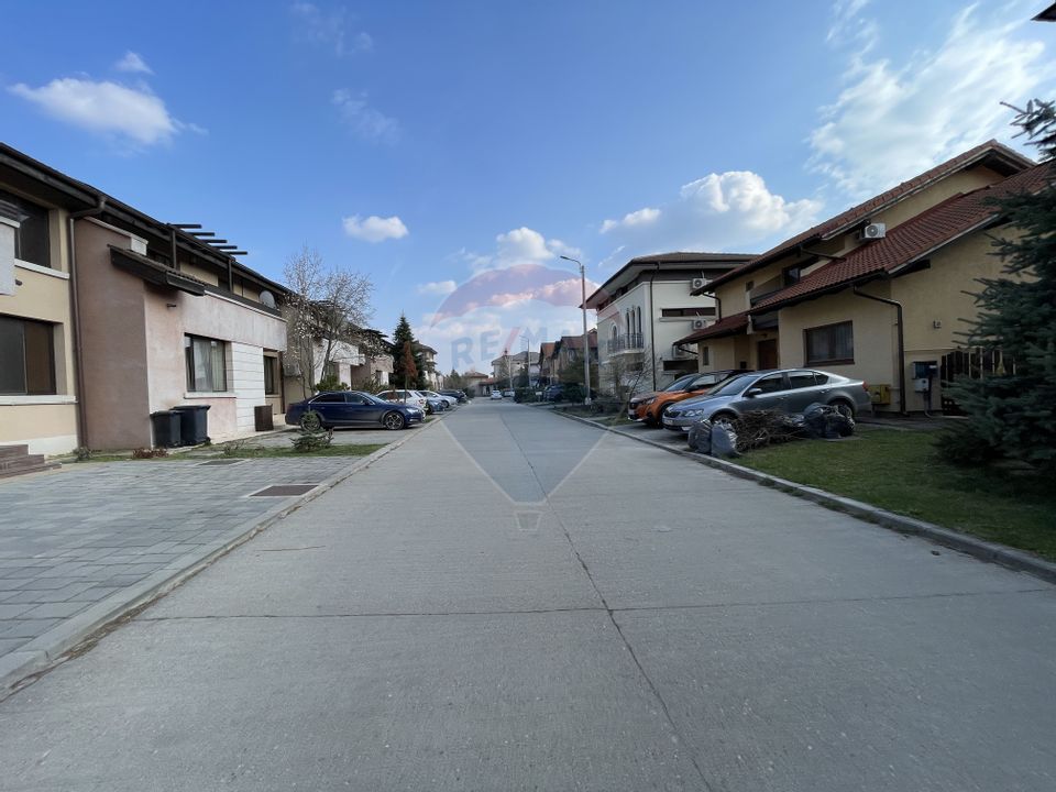 Land 777sqm Corbeanca / Strada Bd. Paradisul Verde